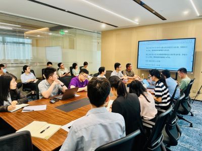 心有所畏，方能言有所戒、行有所止——國邦醫(yī)藥組織第二期“法隨我行”系列宣講活動